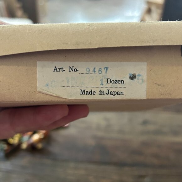 Vintage 1950s Christmas Ornaments – Set of 12 Small Glass Balls • Made in Japan - Picture 7 of 7